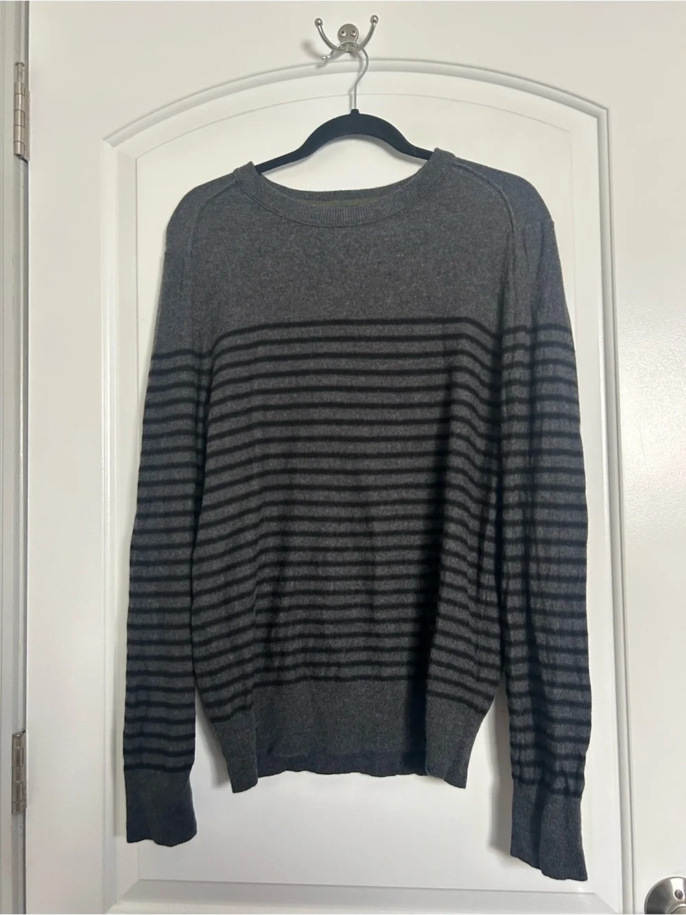 Banana Republic 100% Merino Wool Striped Crewneck Sweater Size L fall preppy